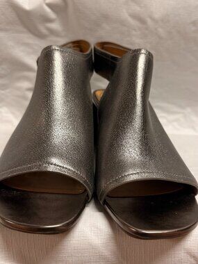 Vionic Valencia Pewter Metallic Leather Block Heel Sandals Sizs 6.5